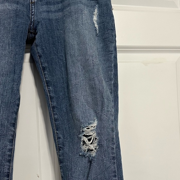 Kensie Jeans from stitch fix. Between mid-rise and high-rise. Ankle/cropped - Picture 3 of 6